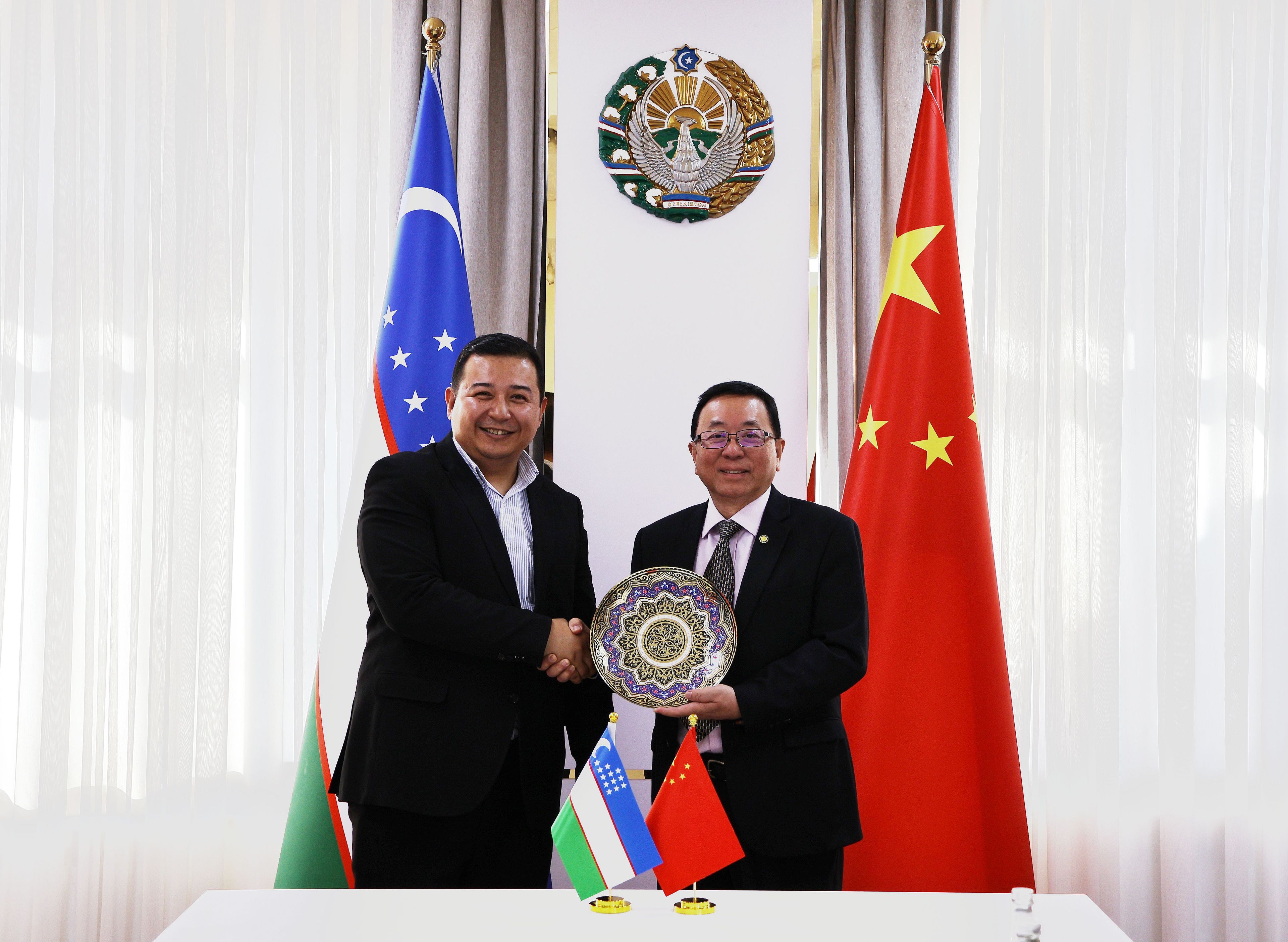 倪明选校长率港科大（广州）与港科大两校代表团访问乌兹别克斯坦取得系列成果