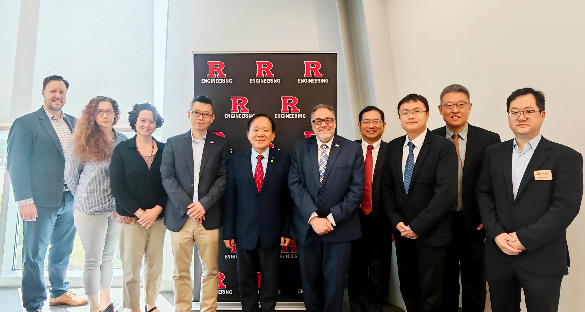 Professor Ricky Lee meets with Dean Alberto Cuitino of the School of Engineering, Rutgers University.