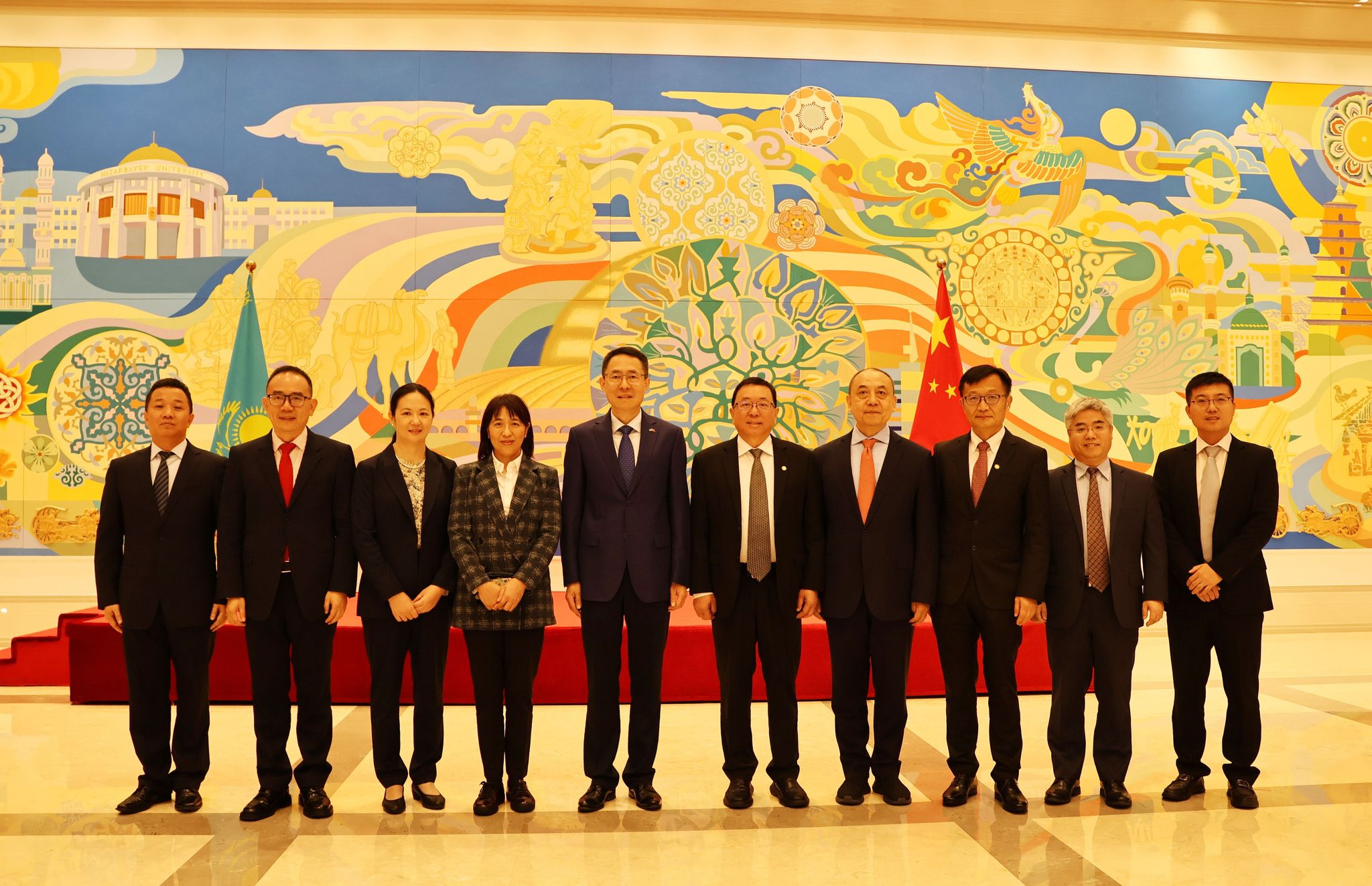 代表团拜会中国驻哈萨克斯韩春霖大使