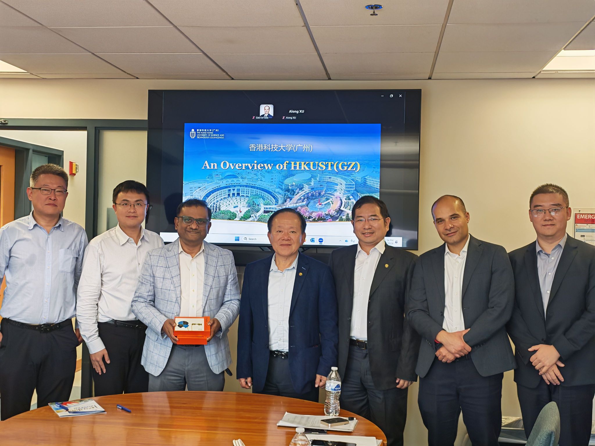 The delegation meets with Professor Krishnendu Roy and his team.