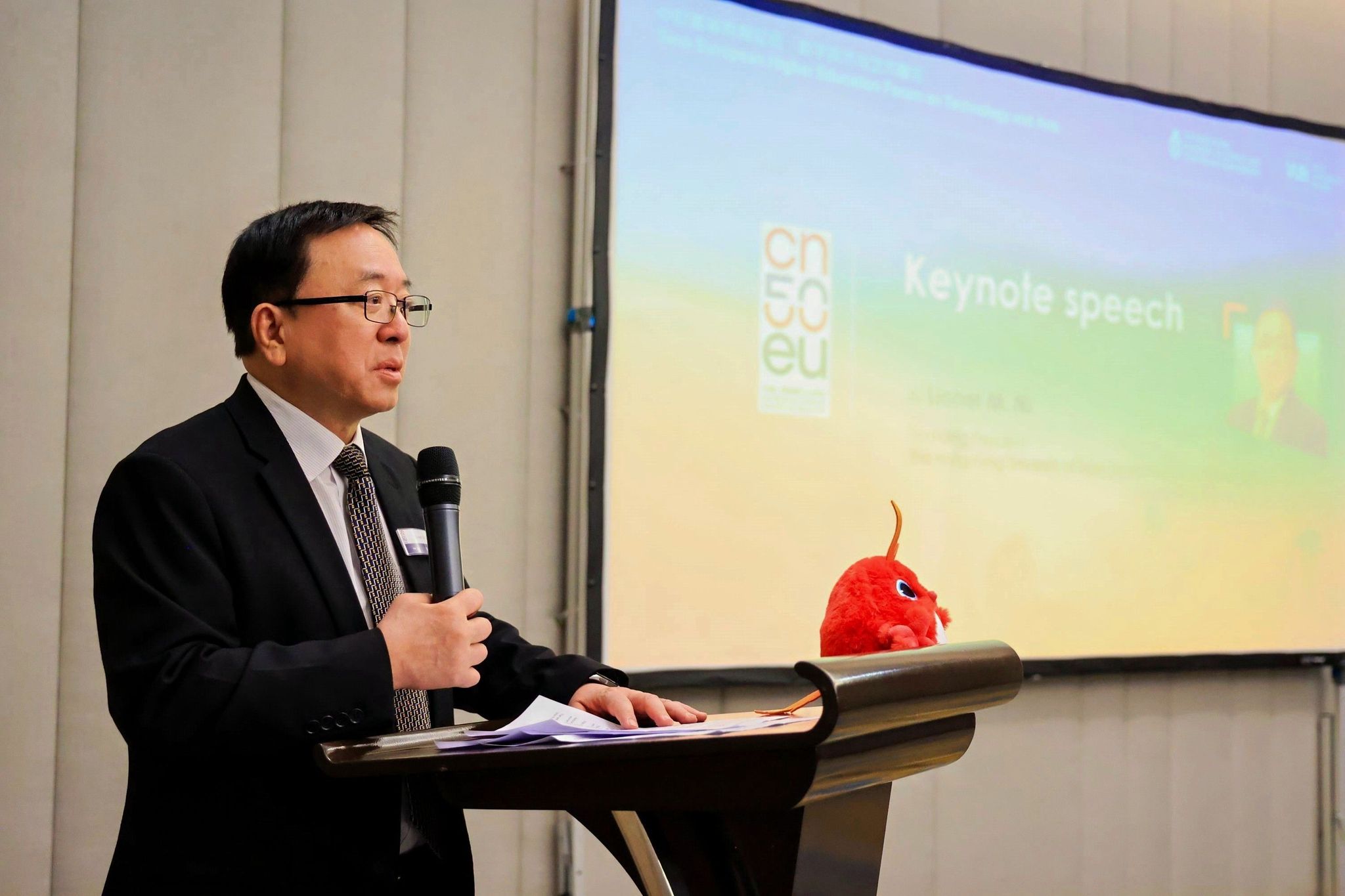 倪校长主旨演讲