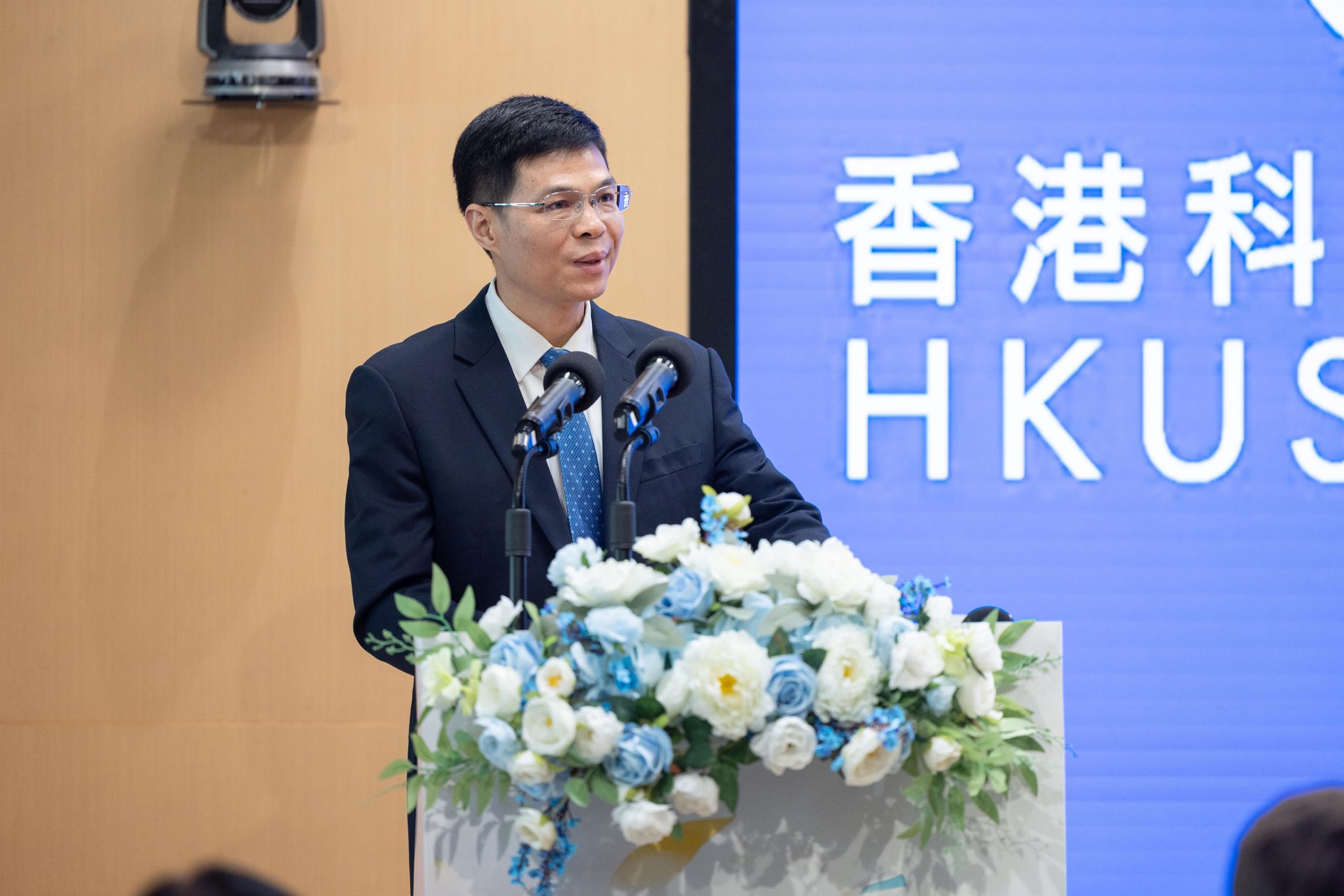 广州市教育局市管一级调研员李长庚先生致辞