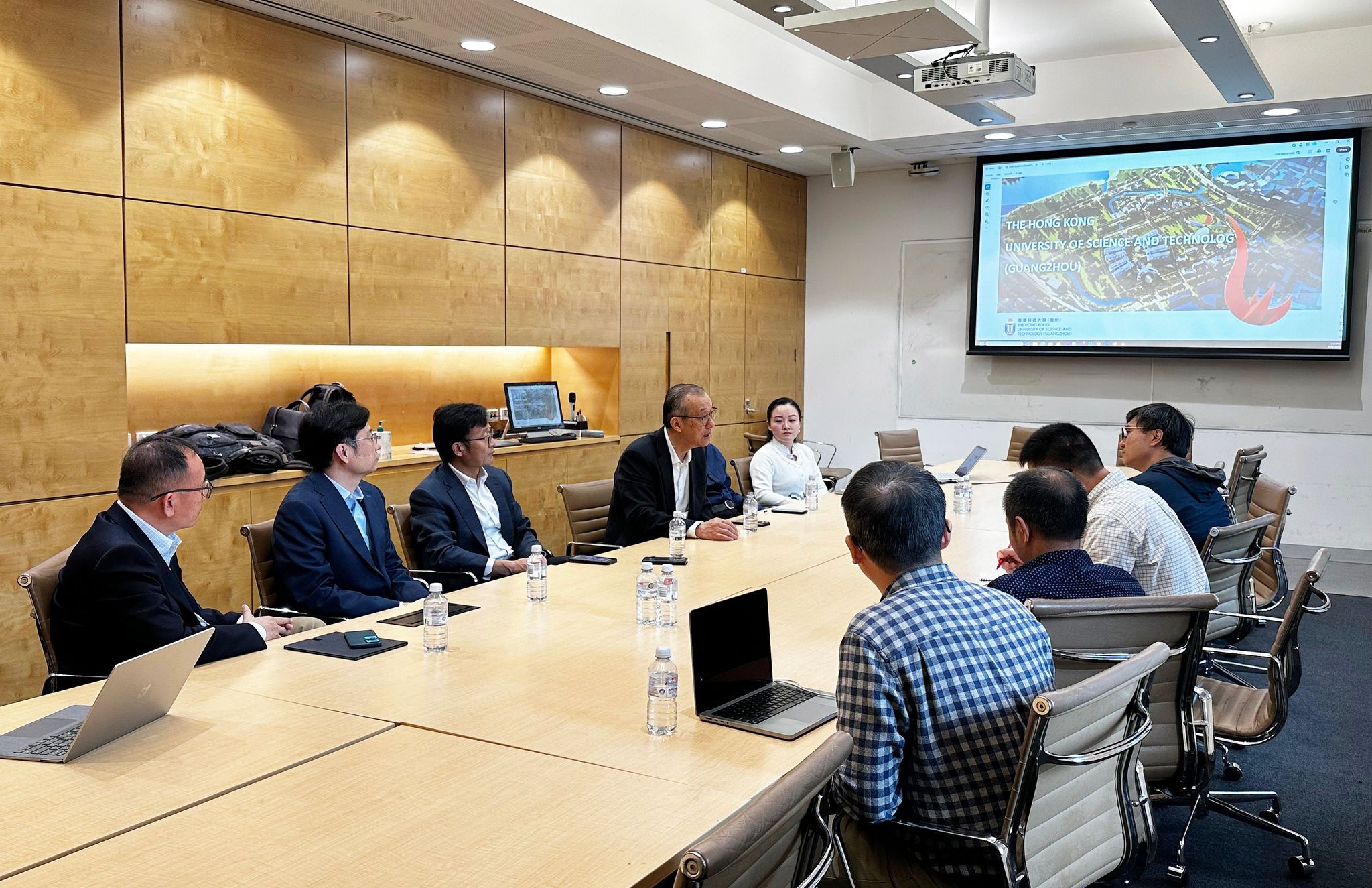 港科大（广州）代表团与悉尼大学进行交流