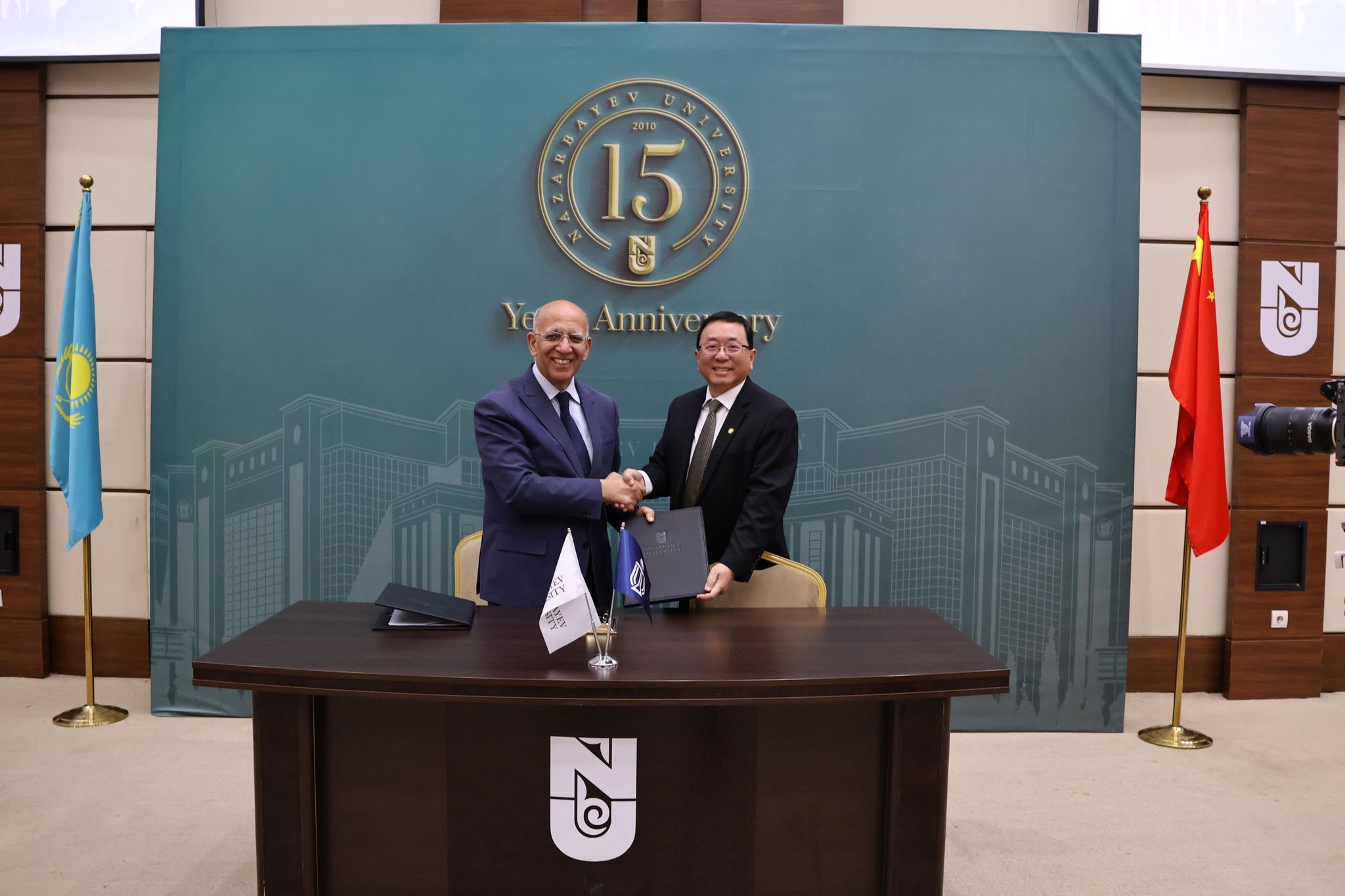 HKUST(GZ) signed MoU with NU